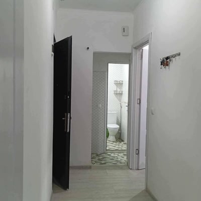 Apartamento espacioso y luminoso 75m² en alquiler, Batumi, Georgia