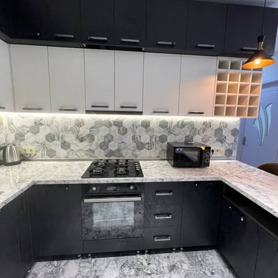 Geräumige moderne Wohnung 80m² zur Miete, Batumi, Georgien
