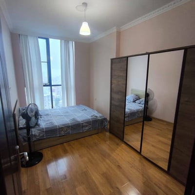 Appartement spacieux et moderne 90m² à louer, Batoumi, Géorgie