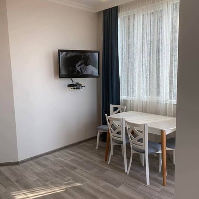 Apartamento 56m² con vista al mar en alquiler, Batumi, Georgia