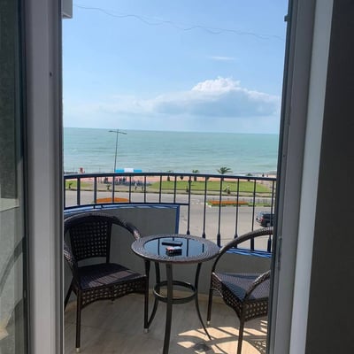 Apartamento 56m² con vista al mar en alquiler, Batumi, Georgia
