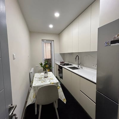 Geräumige Wohnung 100m² zur Miete, Batumi, Georgien