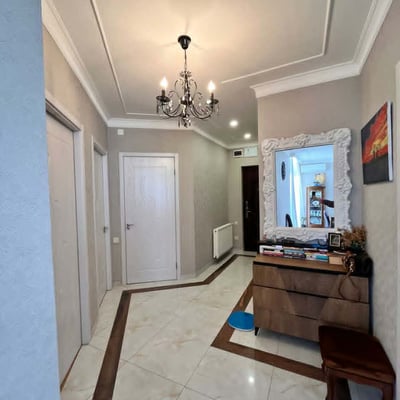 Appartement spacieux et moderne 80m² à louer, Batoumi, Géorgie