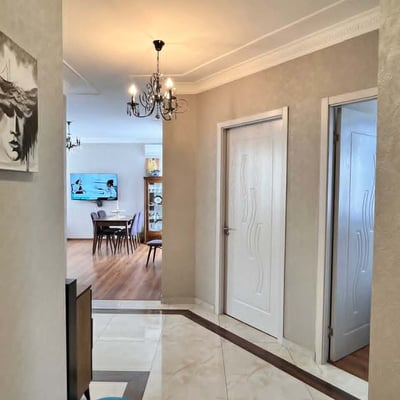 Appartement spacieux et moderne 80m² à louer, Batoumi, Géorgie