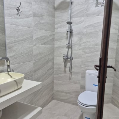 Helle Wohnung 60m² zur Miete in Alt-Batumi, Georgien