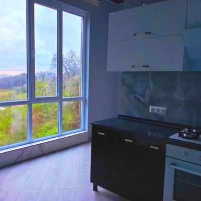 Spacious Apartment 100m² with City View for Rent, Batumi, Georgia