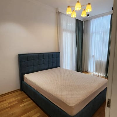 Modern Spacious Apartment 98m² for Rent, Batumi, Georgia