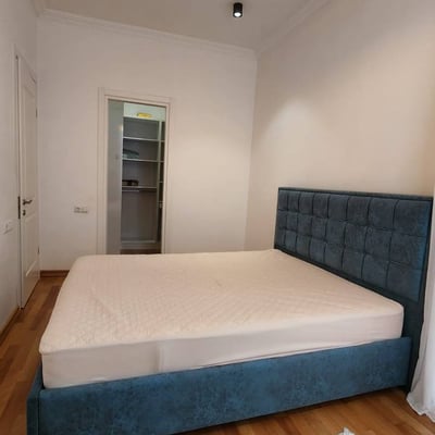Modern Spacious Apartment 98m² for Rent, Batumi, Georgia