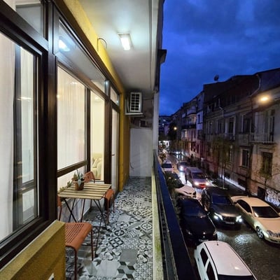 Moderne Wohnung 64m² im Stadtzentrum Altstadt von Batumi zu vermieten
