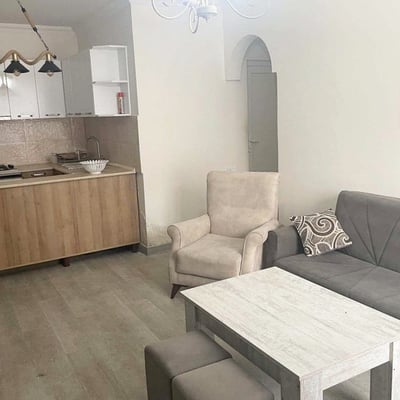 Сдаётся в аренду меблированная квартира (55м²) в частном доме, Батуми, Грузия
