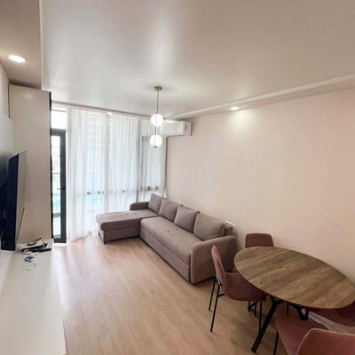 Appartement spacieux (52m²) à louer avec vue sur la mer, Batoumi, Géorgie