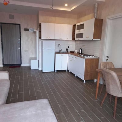 Сдаётся в аренду квартира (60м²) с панорамным видом на горы и город, Батуми, Грузия