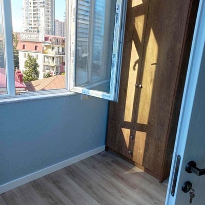 Сдаётся в аренду квартира (60м²) с панорамным видом на горы и город, Батуми, Грузия