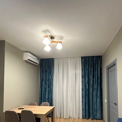 Сдаётся в аренду современная квартира (45м²) с видом на горы, Батуми, Грузия