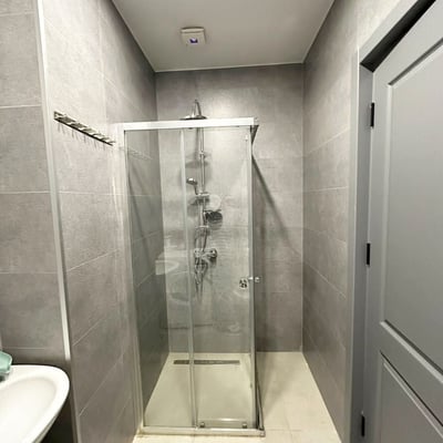Сдаётся в аренду современная квартира (45м²) с видом на горы, Батуми, Грузия