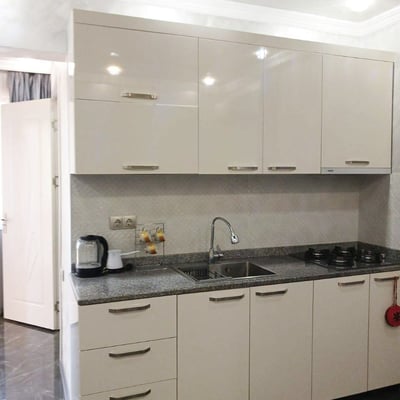 Сдаётся в аренду меблированная квартира (60м²) в частном доме, Батуми, Грузия