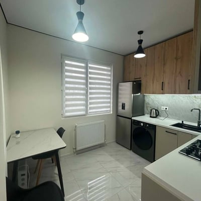Сдаётся в аренду уютная и современная квартира (45м²) в Батуми, Грузия