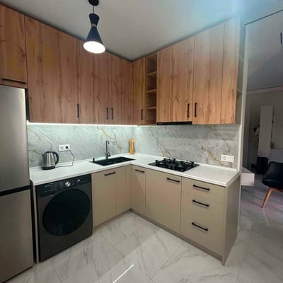 Сдаётся в аренду уютная и современная квартира (45м²) в Батуми, Грузия