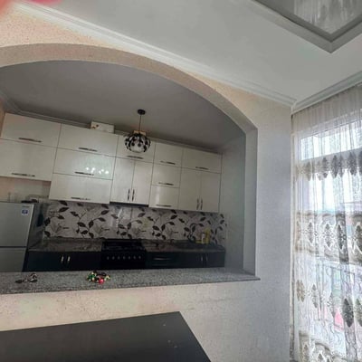 Сдаётся в аренду просторная и меблированная квартира (70м²) в Батуми, Грузия