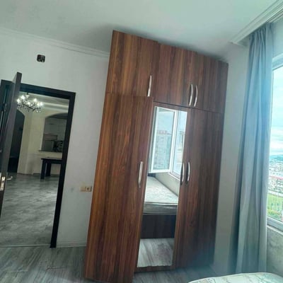 Сдаётся в аренду просторная и меблированная квартира (70м²) в Батуми, Грузия