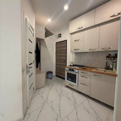 Аренда просторной, меблированной квартиры 70 м², Батуми, Грузия