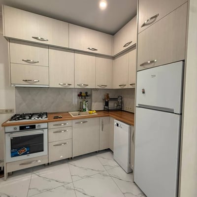 Аренда просторной, меблированной квартиры 70 м², Батуми, Грузия