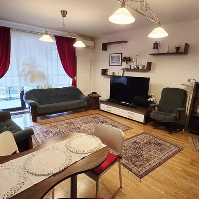Location longue durée d’un appartement de 2 pièces, 75 m², à Bucarest, Roumanie