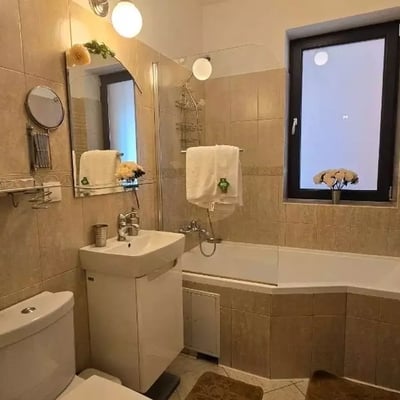 Location longue durée d’un appartement de 2 pièces, 75 m², à Bucarest, Roumanie