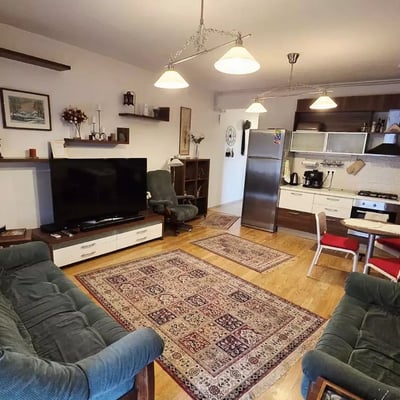 Location longue durée d’un appartement de 2 pièces, 75 m², à Bucarest, Roumanie