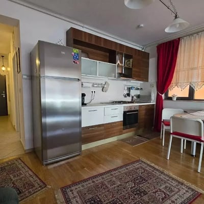 Location longue durée d’un appartement de 2 pièces, 75 m², à Bucarest, Roumanie