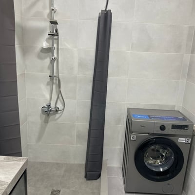 Alquiler de un apartamento totalmente nuevo de 2 habitaciones, 58 m², cerca del mar, Batumi, Georgia