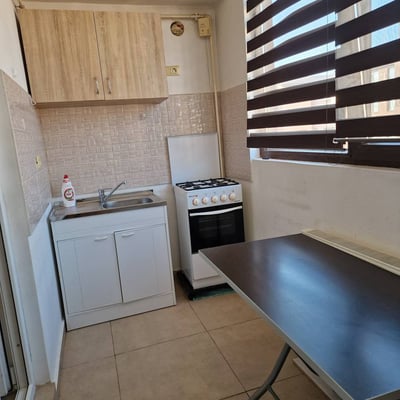 Miete einer gemütlichen 1-Zimmer-Wohnung, Military Residence, Bukarest, Sektor 6, Rumänien