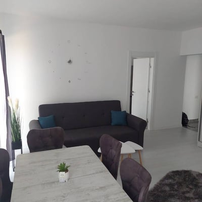 Miete einer möblierten 2-Zimmer-Wohnung, Bukarest, Sektor 6, Rumänien