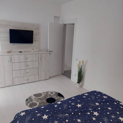 Miete einer möblierten 2-Zimmer-Wohnung, Bukarest, Sektor 6, Rumänien