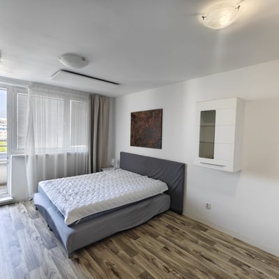 Compact Studio 28m² for Rent, Bratislava, Slovakia