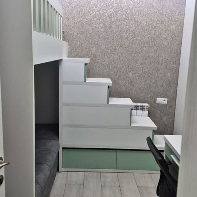 Appartement moderne 84m² à louer, Batoumi, Géorgie