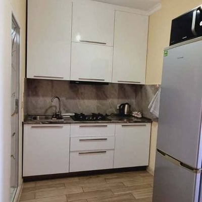Appartement lumineux et meublé à louer, Batoumi, Géorgie