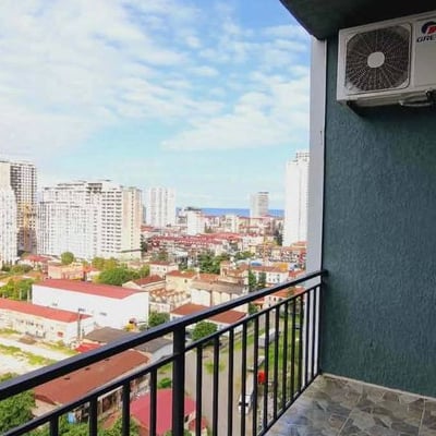 Appartement lumineux et meublé à louer, Batoumi, Géorgie