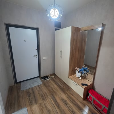 Apartamento moderno y amueblado de 2 habitaciones, 50 m², en Calligraphy Towers, Batumi, Georgia