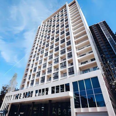 Location studio moderne, cosy, avec vue sur la mer en résidence Next White, Batumi, Géorgie