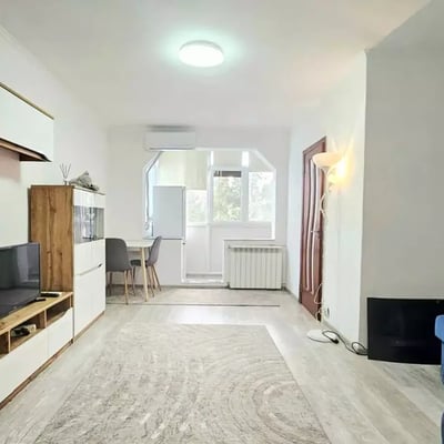 Location longue durée d’un studio, 35 m², dans le secteur 3, Bucarest, Roumanie