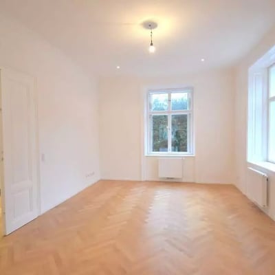 Alquiler a largo plazo de una lujosa villa con jardín en el 18º distrito de Viena