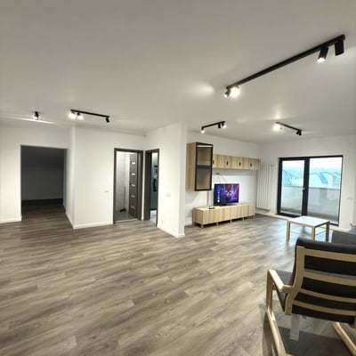 Аренда новой меблированной 4-комнатной квартиры 133 м², 6-й сектор, Бухарест, Румыния