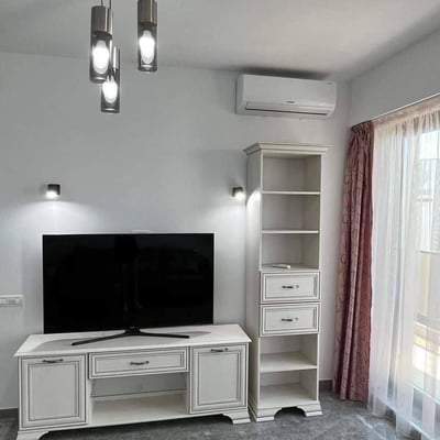 Rent of comfortable 2-room apartments, 50 m², with a lake view, Mamaia, Constanța, Romania