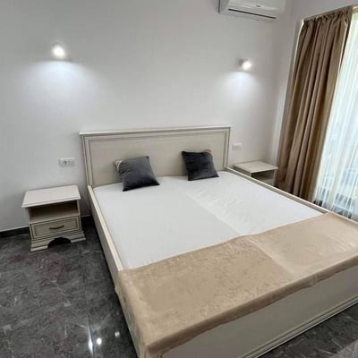 Rent of comfortable 2-room apartments, 50 m², with a lake view, Mamaia, Constanța, Romania