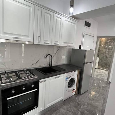 Rent of comfortable 2-room apartments, 50 m², with a lake view, Mamaia, Constanța, Romania