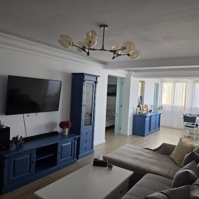 Rent of comfortable 4-room apartments, 115 m², with a sea view, Faleza Nord, Constanța, Romania