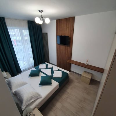 Location d’appartements confortables de 2 pièces avec cuisine séparée, 60 m², Mamaia, Constanța, Roumanie