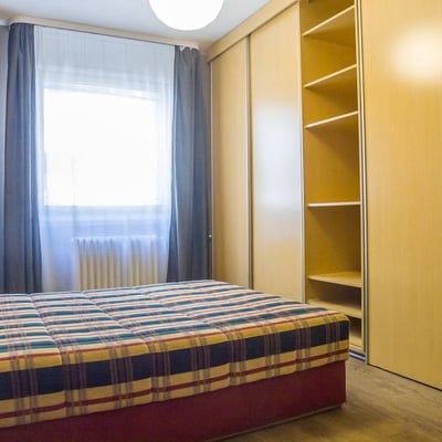 Miete einer komfortablen 3-Zimmer-Wohnung, 70 m², im Stadtzentrum, Belgrad, Serbien