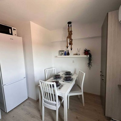 Location d’un appartement confortable et meublé de 2 pièces, 52 m², Constanța, Roumanie